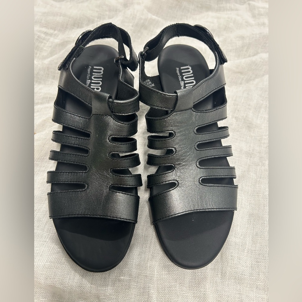 Munro Lanna Slingback Sandals, Black, Size 7M